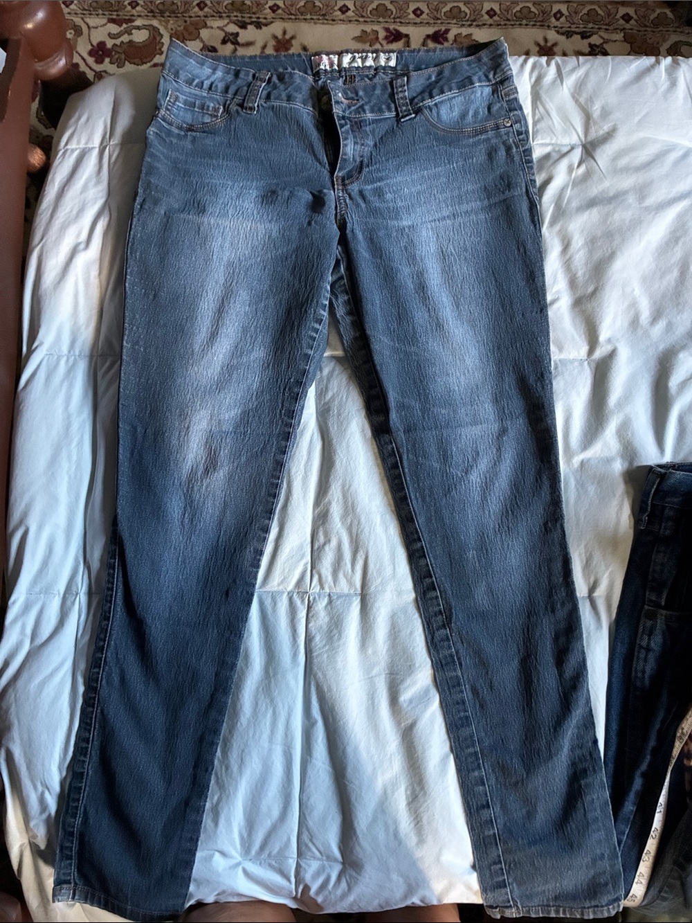 Grane Women's Straight-Leg Jeans in Dark Blue Wash